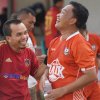 Jalin Silaturahmi Pemain Legend, Ilham Azikin Tanding Sepakbola di Bulukumba