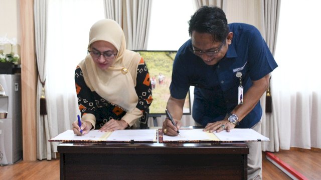 Bupati Lutra Tandatangan MoU Kepesertaan BPJS Kesehatan