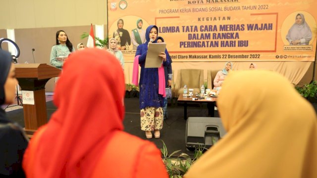 Wakil Wali Kota Makassar, Fatmawati Rusdi, dan Ketua TP PKK Kota Makassar, Indira Yusuf Ismail, turut meramaikan kegiatan Peringatan Hari Ibu Nasional 2022.&nbsp;