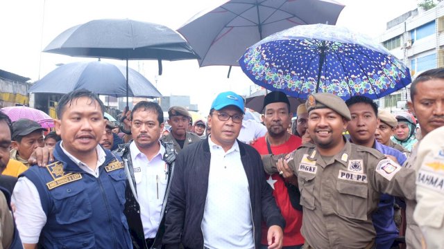 Walikota Makassar Danny Pomanto, Meninjau Lokasi kebakaran di Pasar Sentral 