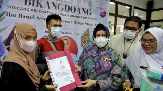 Ketua TP PKK Kota Makassar Indira Yusuf Ismail meninjau fasilitas layanan dari inovasi Jampangi milik Rumah Sakit Umum Daerah (RSUD) Daya Kota Makassar. Hal itu dilakukan guna memastikan layanan bagi ibu dan anak tetap prima dan maksimal.
