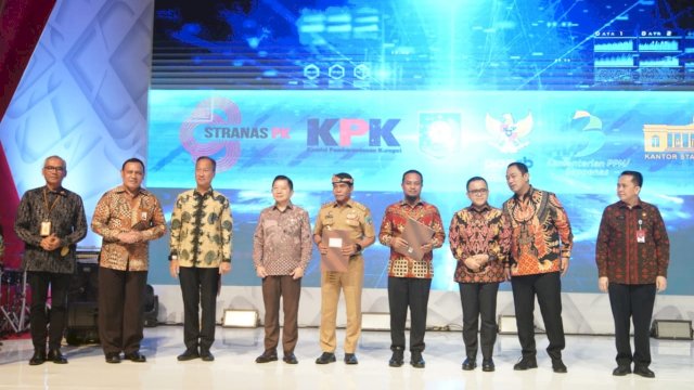 Gubernur Sulawesi Selatan, Andi Sudirman Sulaiman menghadiri kegiatan Peluncuran Aksi Pencegahan Korupsi Tahun 2023-2024 di Thamrin Nine Ballroom Jakarta, Selasa 20 Desember 2022.