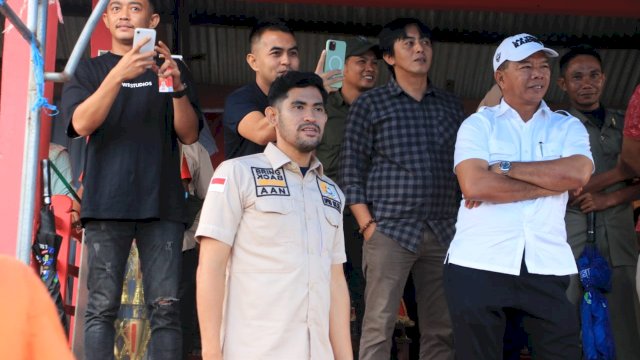 Bupati Bulukumba Andi Mmuchtar Bersama Dengan Anggota DPRD Sulsle Andi Kuhammad Anwar Purnowo 