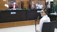 Hakim PN Serang Vonis Bebas Nikita Mirzani