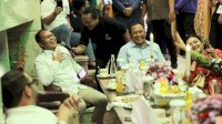 Danny Pomanto Jamu Makan Malam Musisi Legendaris
