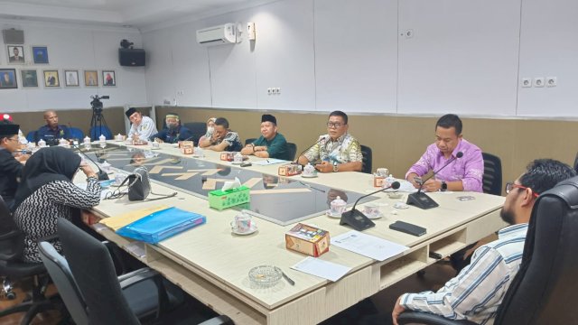 DPRD Makassar Gelar RDP Bersama Baznas Soal Pengurangan Zakat Profesi Bagi Guru&nbsp;