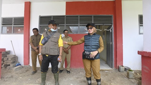 Pastikan Pembangunan Berjalan, Bupati Lutra Tinjau SDN 076