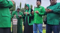 Sambut Harlah PPP ke-50, Ketua DPP PPP Muhammad Aras Ziarah ke Makam Pendiri