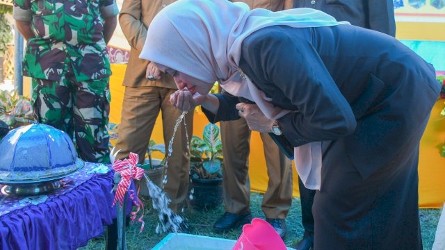 Bupati Luwu Utara Indah Putri Indriani Meresmikan Sarana Air Bersih 