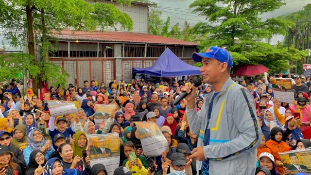 Ketua DPRD Kota Makassar, Rudianto Lallo Menyapa Warga Kecamatan Tamalate 