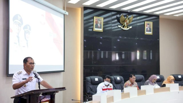 Wali Kota Makassar Moh Ramdhan Pomanto meminta Komisi IX DPR RI dapat memfasilitasi pelatihan kerja bagi anak jalanan di Makassar.