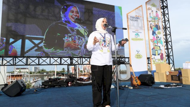 HUT ke – 8 Bank Mandiri Taspen, Serahkan CSR Rp 100 Juta Tangani Stunting di Makassar