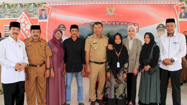 Bupati Andi Utta Lepas Jamaah Umrah, Dua Diantaranya1 Juara MTQ Tingkat Provinsi