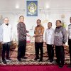 Gubernur Andi Sudirman Terima Sertifikat Hak Pakai Bandara Sorowako