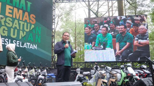 Sandiaga Uno Bersama Danny Pomanto dan Adnan serta ASS Meriahkan Jalan Sehat PPP&nbsp;