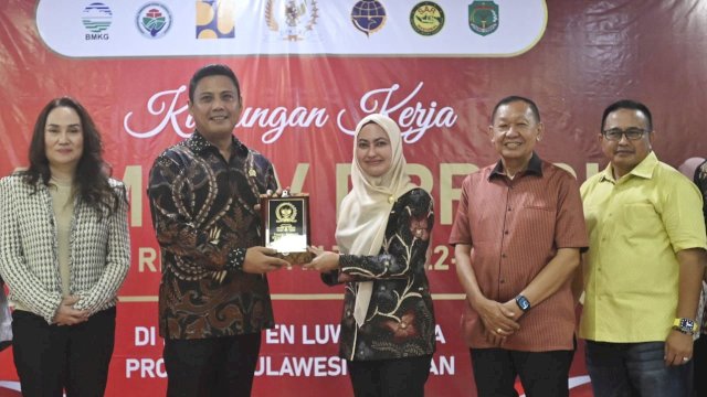 Didepan Pimpinan Komisi V DPR RI, Bupati Lutra: Kami Masih Butuh Dukungan Pusat