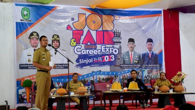 Bupati Sinjai Andi Seto Asapa membuka Job Fair 