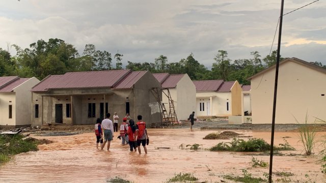 Luwu Utara Kembali Diterpa Banjir 20 Kios Terendam