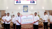 Gubernur Serahkan Bantuan Keuangan Daerah sebesar 23,2 M ke Pemda Pangkep
