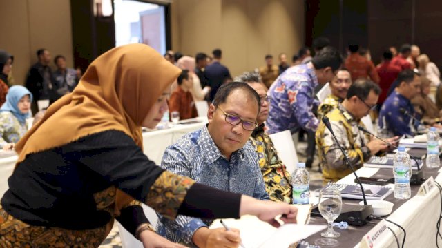 Wali Kota Makassar Moh Ramdhan Pomanto mengusulkan adanya dana darurat atau Biaya Tak Terduga (BTT) di Bank Pembangunan Daerah (BPD) Sulselbar.