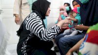 Grebek Stunting, Fatmawati Rusdi Kunjungi Dua Puskesmas