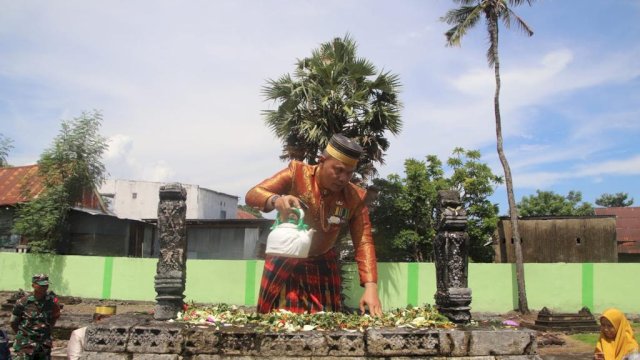 Jelang Ramadhan Danyon Ichsan Ziarahi Dua Makam Raja Bone di Bantaeng dan Bulukumba