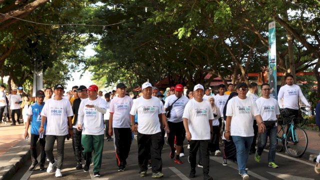 Lepas Jalan Sehat BUMN, Bupati Bantaeng Titip Jaga Kebersamaan
