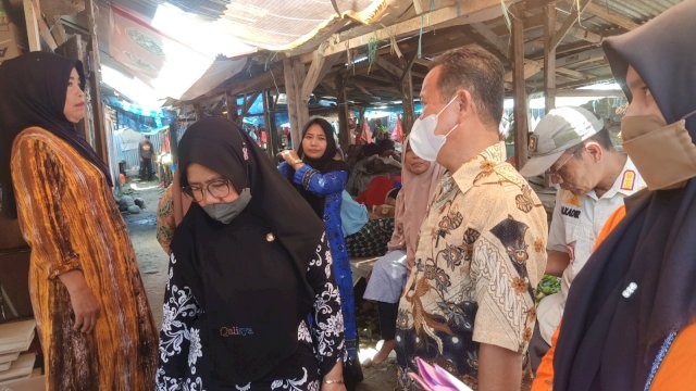 Harga Kebutuhan Pokok di Pasar Sabbang Relatif Stabil Jelang Idul Fitri