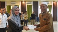 Bupati Lutra Serahkan 50 Unit Hunian Tetap Kepada Korban Banjir Bandang