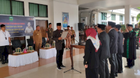 Bupati Luwu Lantik Lima Pejabat Selon II di Aula Rumah Jabatan