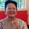 Senator Asal Sulsle Lily Amelia Salurapa Bagi 500 Beasiswa Untuk Siswa SD,SMP dan SMU &nbsp;