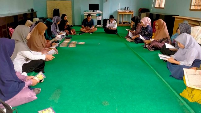 Ramadan, SDN Katokkoan Masamba Gelar Kegiatan Khatam Qur&rsquo;an bagi Tenaga Pendidik