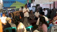 Bertemu Ketua Warga Bunga Ejaya Minta Jalan Diperbaiki