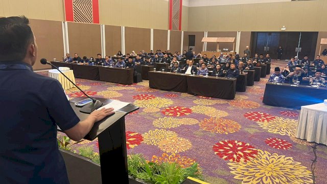 Tingkatkan Kapasitas Anggota Fraksi, Nasdem Sulsel Kumpul Seluruh Anggota DPRD