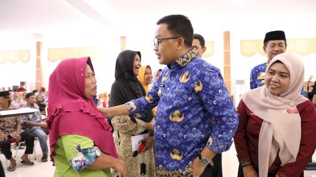 Jelang Lebaran, Pemkab Bantaeng Salurkan Rp467 Juta untuk Warga Kurang Mampu