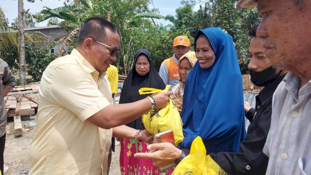 Anggota DPR RI Muhammad Fauzi Kunjungi Korban Angin Kencang di Luwu Utara