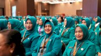TP PKK Makassar Hadiri Perayaan HKG ke 51 Indira Ajak Kader PKK Begini1