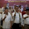Ketum IKA Unhas Andi Amran Sulaiman Lantik Ketua IKA Unhas Kaltim Isradi Zaenal
