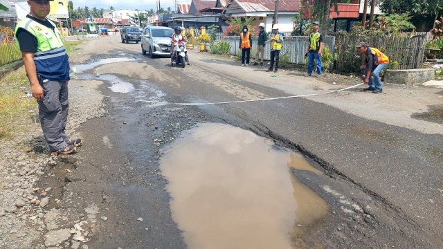 Pemprov Lanjutkan Pengerjaan Ruas Salaonro – Ulugalung, Hubungkan Soppeng dan Wajo