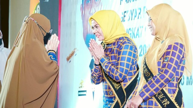 Andi Herfida Muchtar Dikukuhkan Sebagai Bunda PAUD di Puncak Bulan Pendidikan Merdeka Belajar