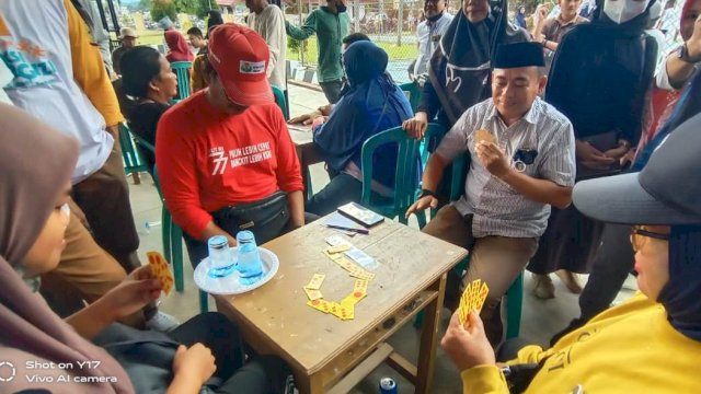 Kalahkan Pasangan Kepala PD, ASN Distan Juara 1 Lomba Domino Campuran