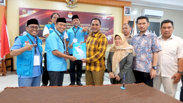 Ada Lonjakan Caleg yang Daftar ke Partai Gelora Sampai 40 Persen. Syamsari Kitta Daftarkan 85 Bacaleg Gelora Lengkap Untuk Seluruh Dapil ke KPU Sulsel
