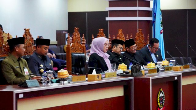 Suasana Rapat paripurna DPRD Sulsel