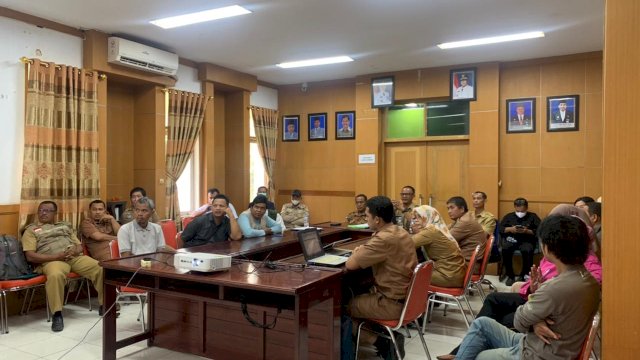 Pemerintah Kabupaten Luwu Utara, melalui Dinas Pertanian, menggelar Rapat Evaluasi Pelaporan dan Pelaksanaan kegiatan Pendampingan Program Rural Empowerment and Agricultural Development Scaling Up Initiative (READSI) Tahun 2023.
