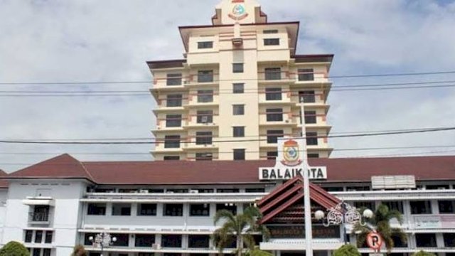 Nampak Gedung Menara Balaikota Makassar 