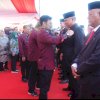 Hadiri PENAS di Padang ,Bupati Luwu Terima Penghargaan Satya Lencana Wira Karya dari Presiden RI