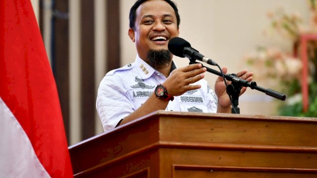 Gubernur Andi Sudirman Raih Penghargaan dari Humas Indonesia Karena Populer dan Berkinerja Nyata