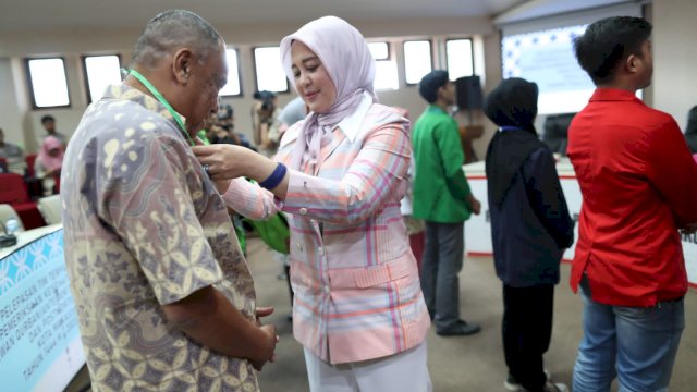 Pastikan Hewan Qurban Sehat, Wakil Wali Kota Makassar Lakukan Pelepasan Tim Terpadu