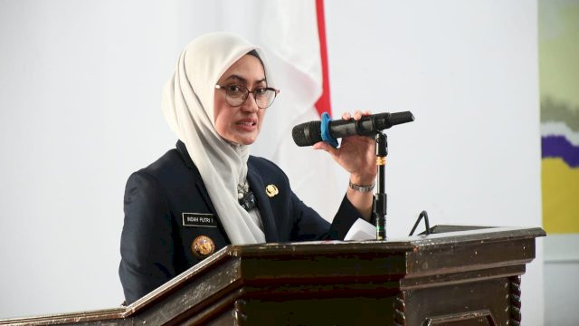Bupati Lutra Hadiri Paripurna Pergantian Antar Waktu Anggota DPRD