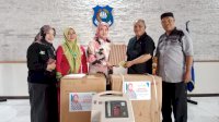 Aliyah Mustika Serahkan Bantuan Alkes ke RSUD Andi Sultan Daeng Radja
